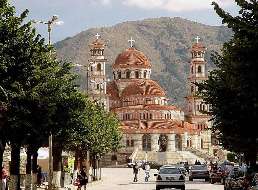 корча албания