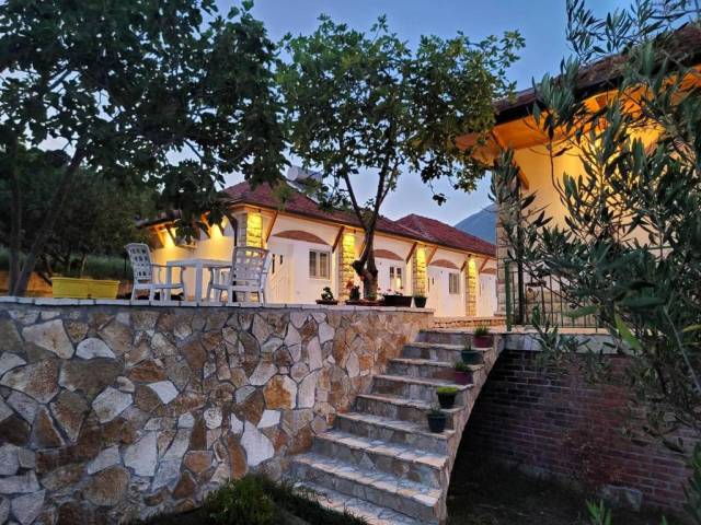 Guesthouse Tepelene